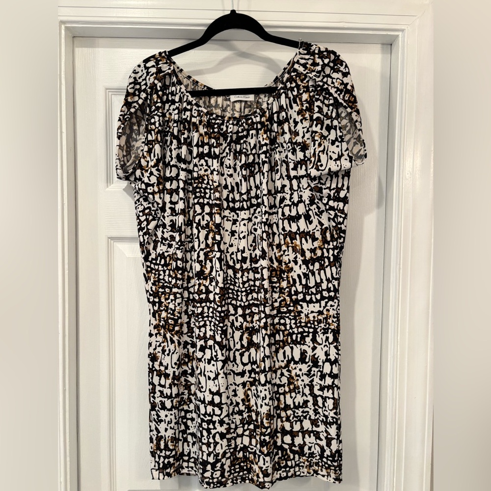 Calvin Klein stretch cold shoulder sheath dress